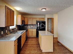 268 Brandie Dr in Delaware, OH - Building Photo - Building Photo