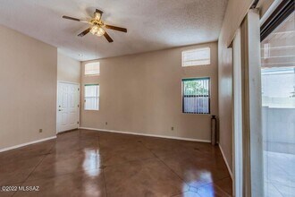 6112 N Reliance Dr in Tucson, AZ - Building Photo - Building Photo