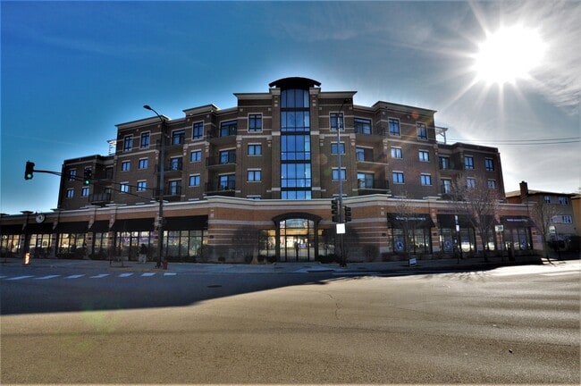 property at 5588 N Lincoln Ave