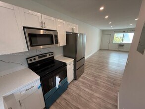 935 Jefferson Ave in Miami Beach, FL - Building Photo - Building Photo