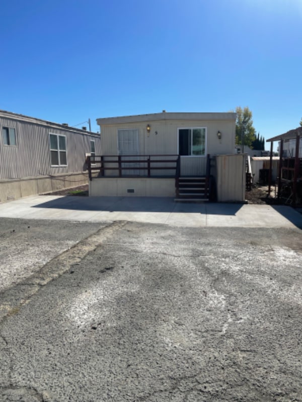 property at 5625 Sandmound Blvd