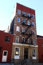 448 W 54th St in New York, NY - Building Photo - Building Photo