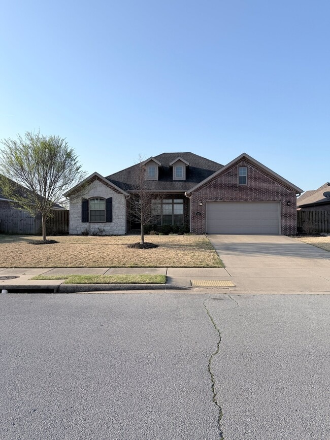 property at 7245 Devonshire Ave