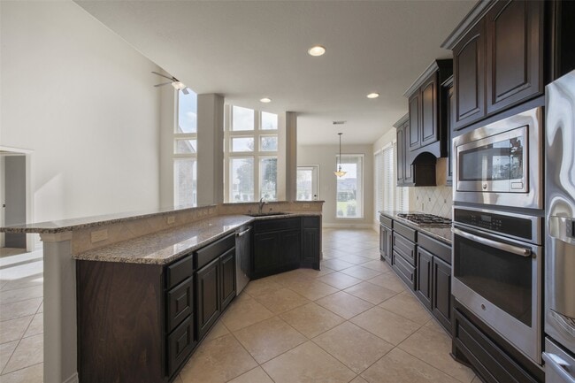 property at 2707 River Run Rd