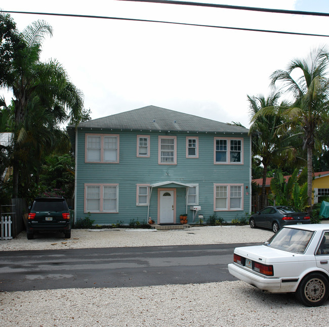 814 Middle St in Fort Lauderdale, FL - Foto de edificio - Building Photo