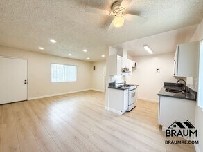 6336 Tujunga Ave in Los Angeles, CA - Building Photo - Building Photo