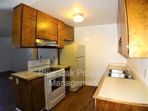458 Nord Ave in Chico, CA - Building Photo - Building Photo