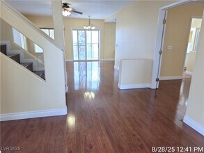 10216 Moth Orchid Ct in Las Vegas, NV - Building Photo - Building Photo