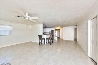 671 98th Ave N in Naples, FL - Building Photo - Building Photo