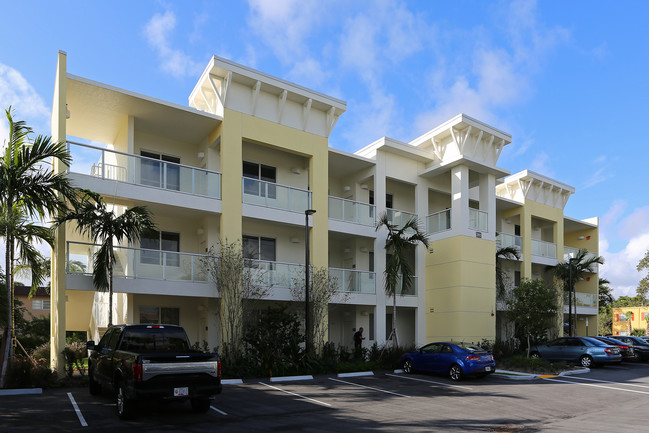 La Vida Apartments in Boca Raton, FL - Building Photo - Primary Photo