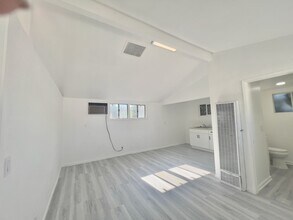 201 N Electric Ave in Alhambra, CA - Building Photo - Building Photo