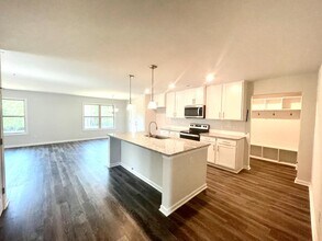 129 Waltrip Dr in Owens Cross Roads, AL - Building Photo - Building Photo