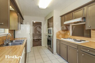 13319 Ascot Glen Ln in Houston, TX - Foto de edificio - Building Photo