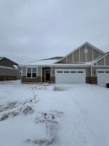 12240 Barcroft Cir in Huntley, IL - Building Photo