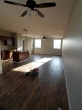 610 N Center St in Willow Springs, MO - Building Photo - Building Photo