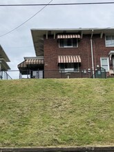 322 New York Ave in Clairton, FL - Foto de edificio - Building Photo