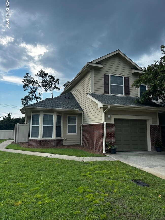 property at 301 Baldwin Rowe Cir