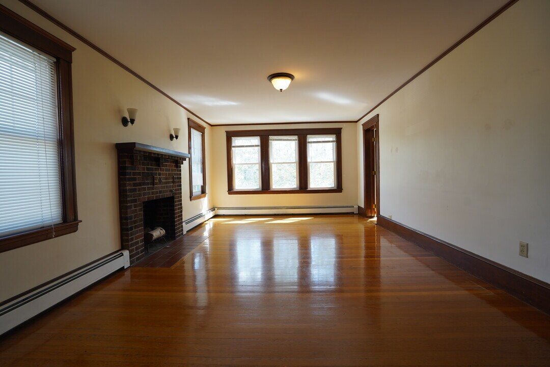 467 Washington St, Unit 1 in Boston, MA - Building Photo