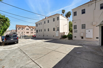 175-179 N Edgemont St in Los Angeles, CA - Building Photo - Building Photo