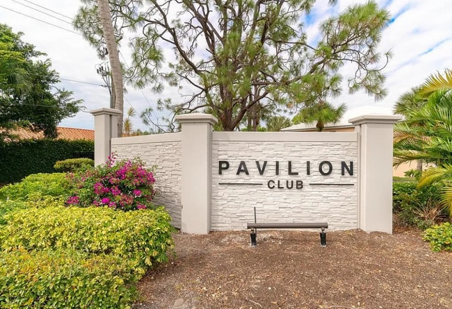 893 Gulf Pavillion Dr in Naples, FL - Building Photo - Building Photo