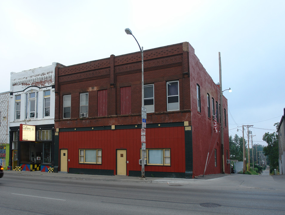 2711 Leavenworth St in Omaha, NE - Foto de edificio