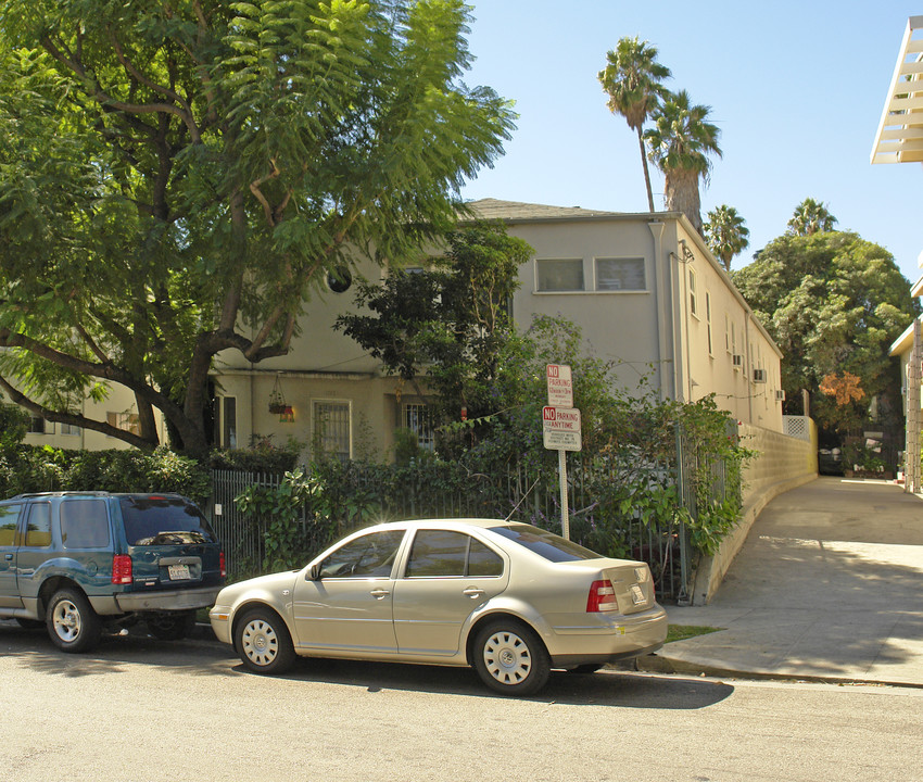 1815-1821 El Cerrito Pl in Los Angeles, CA - Building Photo