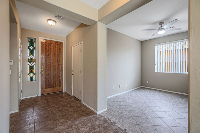 15437 W Ventura St in Surprise, AZ - Building Photo - Building Photo