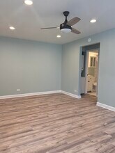 705 Strom Dr in West Dundee, IL - Building Photo - Building Photo