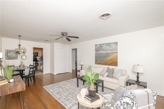 4030 Forest Hill Ave in Richmond, VA - Building Photo - Building Photo