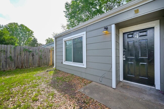 506 N 3rd St in Richmond, TX - Building Photo - Building Photo