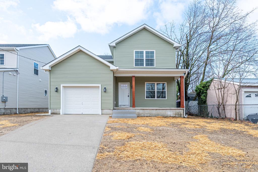 820 Archer St in Millville, NJ - Building Photo