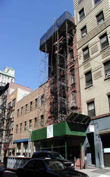 151 E 26th St in New York, NY - Foto de edificio - Building Photo