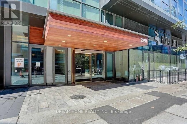 290-3290 Adelaide St W in Toronto, ON - Building Photo - Building Photo