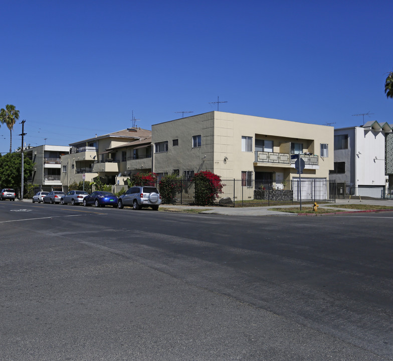 4161 W 4th St in Los Angeles, CA - Building Photo