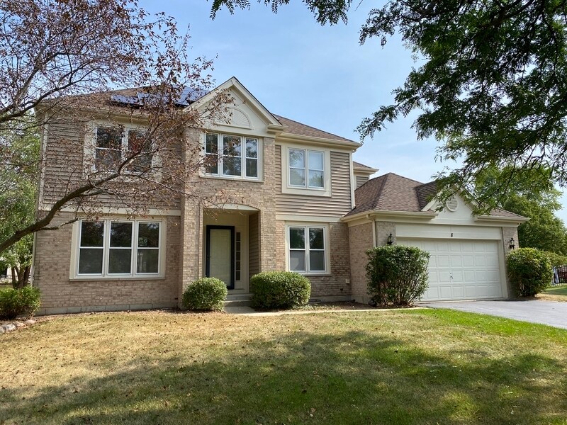 8 Rodeo Cir in Cary, IL - Building Photo
