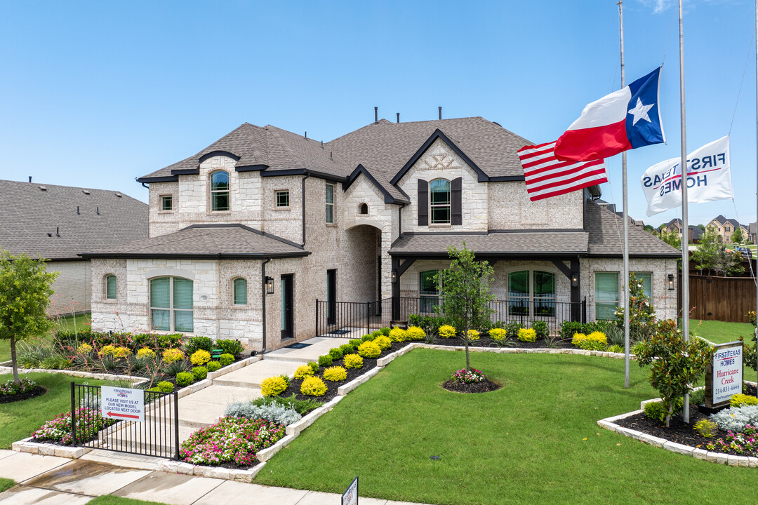 The villages of Hurricane Creek in Anna, TX - Building Photo