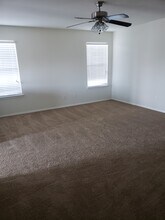 406 Creston St in Hutto, TX - Building Photo - Building Photo