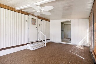 10034 Hamp Dr in Dade City, FL - Building Photo - Building Photo