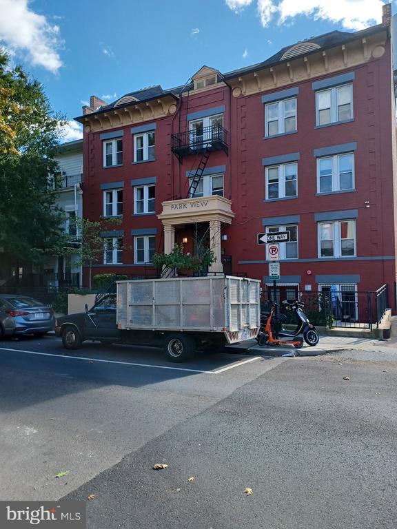 property at 610 Irving St NW