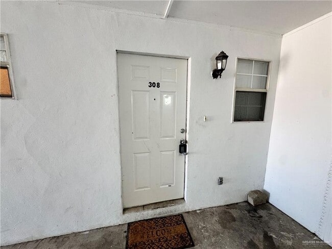 1804 Oasis Dr, Unit 308 in Mission, TX - Building Photo - Building Photo