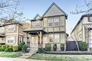 570 SW 201st Ave in Beaverton, OR - Building Photo