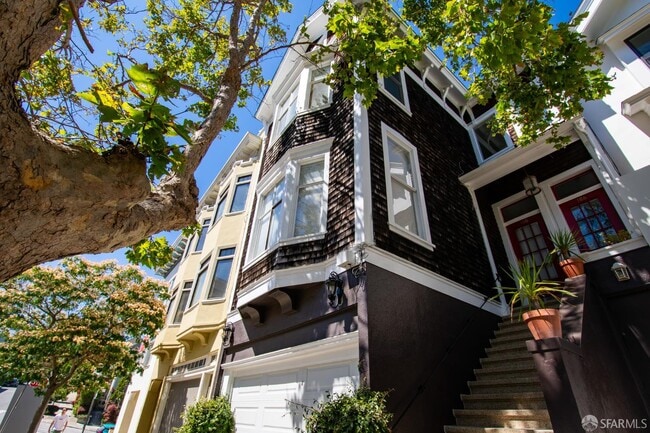 property at 186 Liberty St
