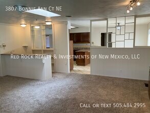 3807 Bonnie Ann Ct NE in Albuquerque, NM - Building Photo - Building Photo