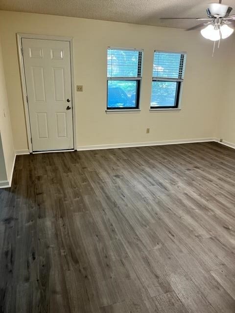 1501 Twin Lakes Cir in Tallahassee, FL - Building Photo - Building Photo