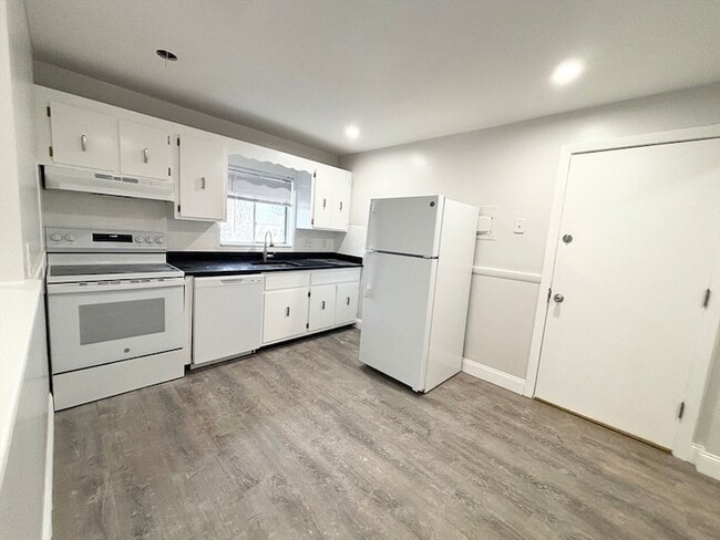 property at 75 Vine St