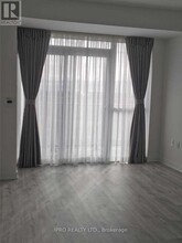 4699-4699 Glen Erin Dr in Mississauga, ON - Building Photo - Building Photo