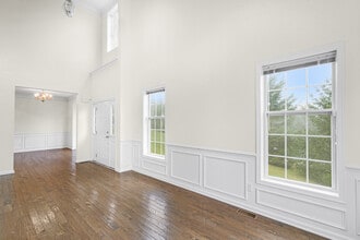 2 Greenwich Ct in Mt. Olive, NJ - Building Photo - Building Photo