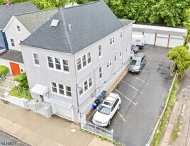 204 Burgess Pl in Passaic, NJ - Building Photo