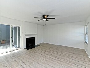 6911 Thorncliffe Dr in Austin, TX - Building Photo - Building Photo