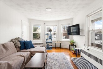 19 Vale St in Providence, RI - Building Photo - Building Photo